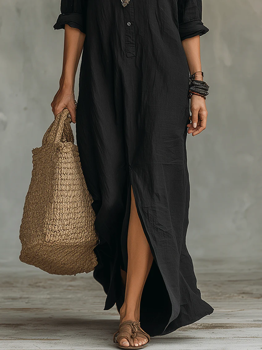 Soline™ | Flowing Black Maxi Dress with Buttons